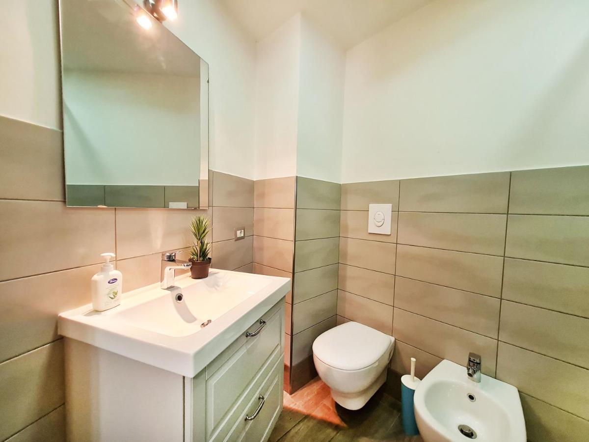 Giulya Guesthouse ローマ エクステリア 写真