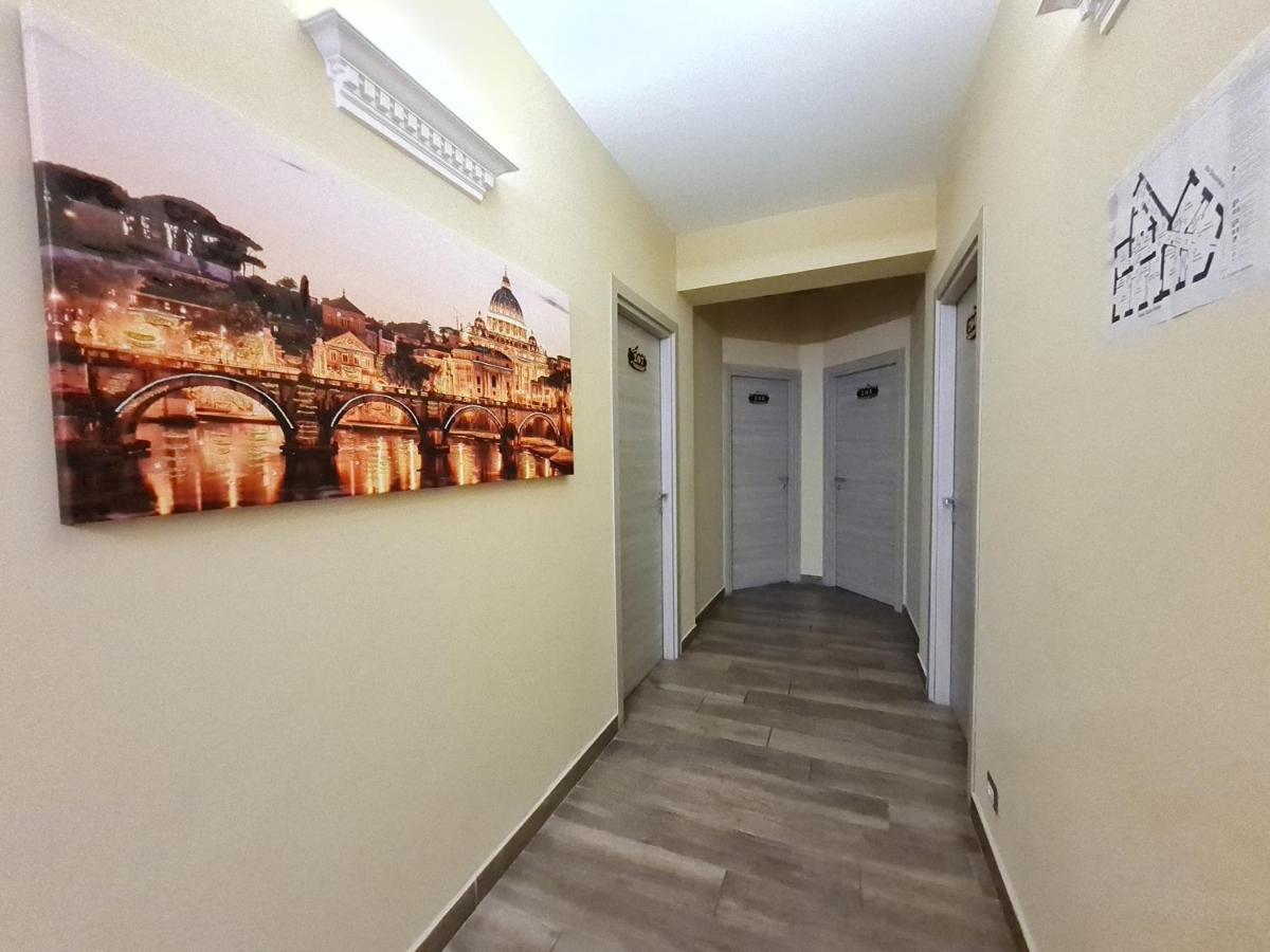 Giulya Guesthouse ローマ エクステリア 写真